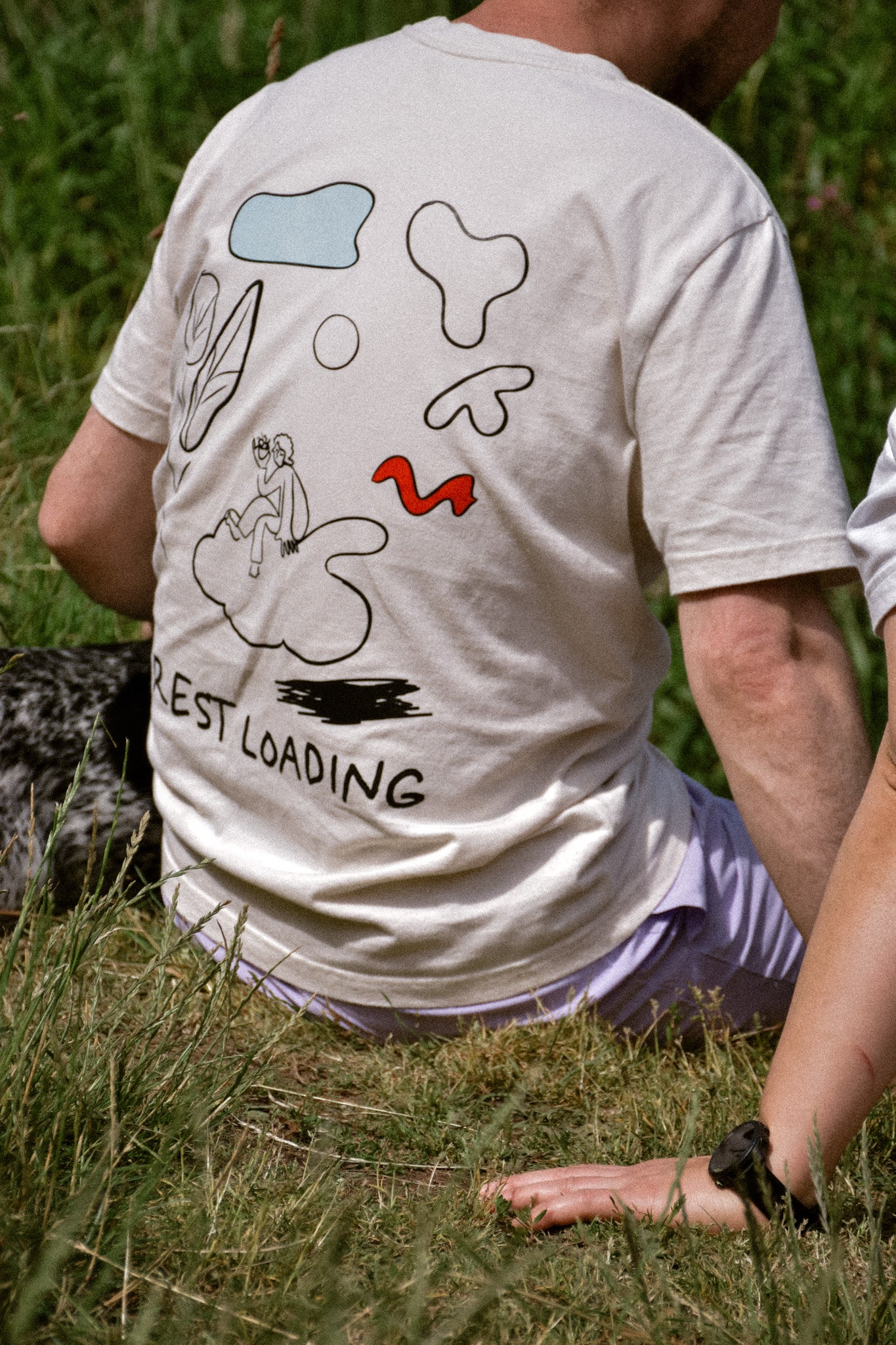 REST LOADING TEE - OFF WHITE
